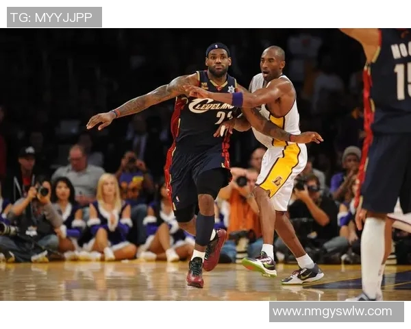 2015年圣诞大战骑士与勇士的巅峰对决回顾与精彩瞬间分析