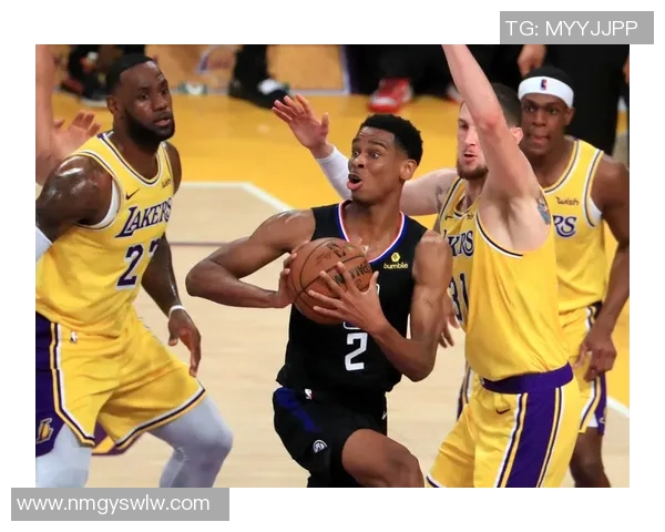 2018年快船与湖人队精彩对决全场录像回放及赛后分析