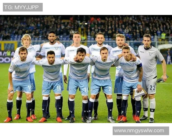 巴塞罗那与里昂上半场精彩对决回顾与分析 巴塞罗那与里昂上半场精彩对决回顾与分析