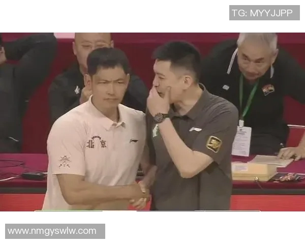 张庆鹏：从篮球场上的拼搏者到人生舞台的成功典范之路