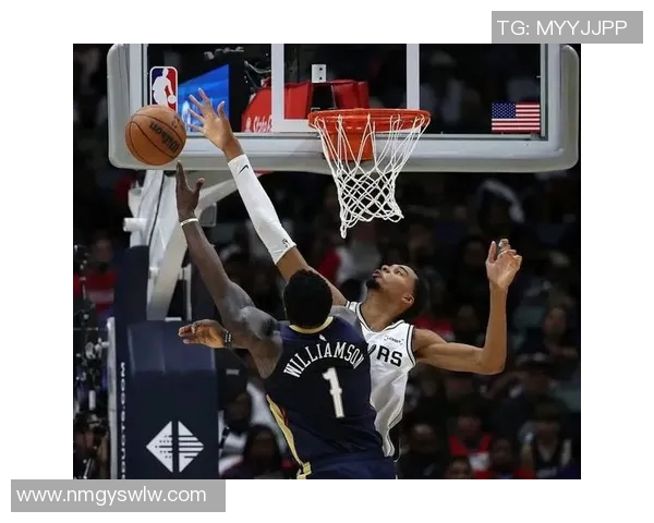 文班亚马新赛季表现惊艳场均20分10篮板3盖帽领跑新秀榜单