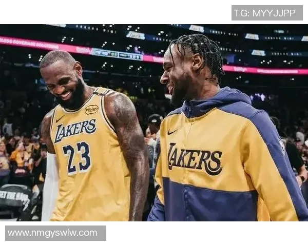 火箭队挑战湖人队勒布朗詹姆斯的精彩对决引发球迷热议